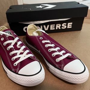 Chuck Taylor All Star in Maroon